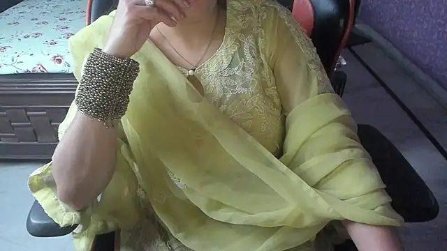 ShylaGill online show from 12-02-25, 10:53