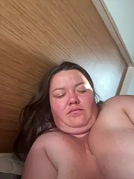 SunnyLeila2101 online show from 06-28-26, 03:34