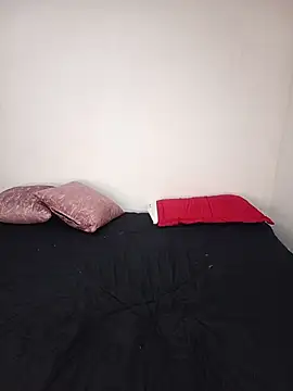 Snapshot of Morenpeka chatting on 12-04-25, 11:24 Morenpeka online show from 12-04-25, 11:24