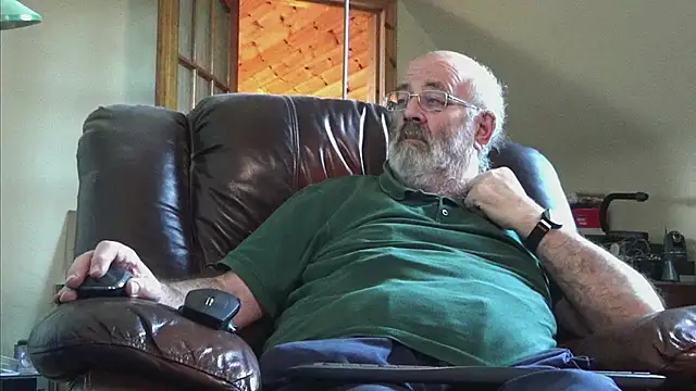 janzer13 online show from 11-28-25, 02:09