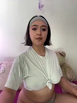 Snapshot of Sweet_Agata1 chatting on 12-01-25, 02:11 Sweet Agata1 online show from 12-01-25, 02:11