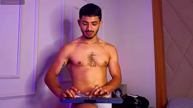 ArturoCardona  online show from 01-16-26, 02:15