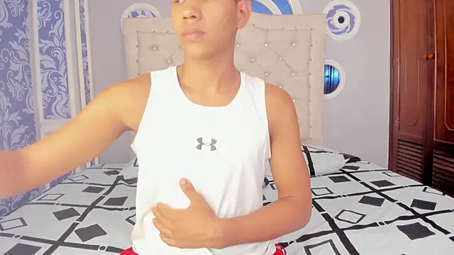 KingStark  online show from 12-14-25, 04:40