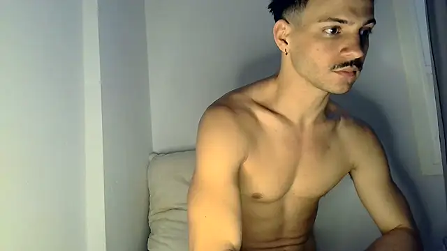 Manugic19 online show from 03-13-26, 01:51