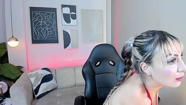 marie bass online show from 02-10-26, 01:04