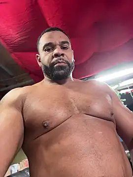 Snapshot of StrongP1738 chatting on 12-18-25, 06:08 StrongP1738 online show from 12-18-25, 06:08