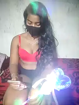 Snapshot of POOJA999 chatting on 10-06-25, 04:26 POOJA999 online show from 10-06-25, 04:26