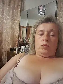 Snapshot of Catherine372311 chatting on 09-22-25, 07:16 Catherine372311 online show from 09-22-25, 07:16