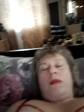 Snapshot of Catherine372311 chatting on 12-15-25, 01:15 Catherine372311 online show from 12-15-25, 01:15