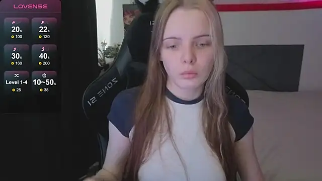 Luna Navy online show from 11-11-25, 09:09