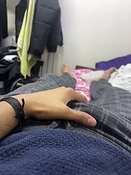 Snapshot of bigbulllaksh chatting on 11-03-25, 09:27 bigbulllaksh online show from 11-03-25, 09:27