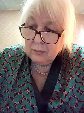 Alexia64231 online show from 10-29-25, 07:43