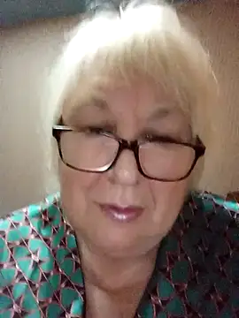 Alexia64231 online show from 11-03-25, 09:05