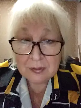 Alexia64231 online show from 11-10-25, 10:47