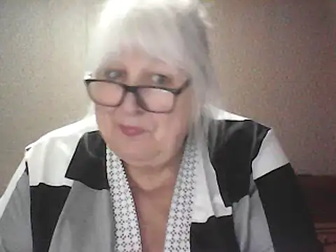 Alexia64231 online show from 04-24-26, 02:08