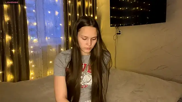 SoSweetGirl online show from 12-18-25, 10:10