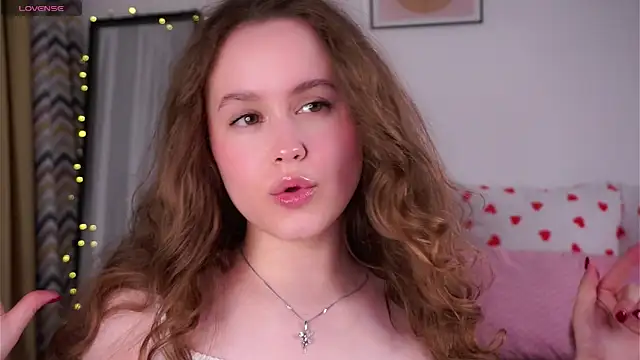 SusannaScholler online show from 04-22-26, 10:44