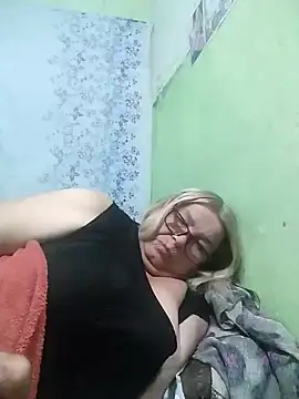 Snapshot of MargaritaSweet51 chatting on 06-18-26, 02:01 MargaritaSweet51 online show from 06-18-26, 02:01