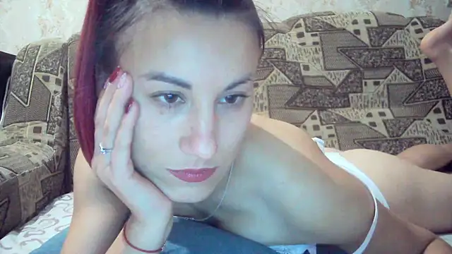 Snapshot of kiss_lovely_ chatting on 10-07-25, 08:39 kiss lovely online show from 10-07-25, 08:39
