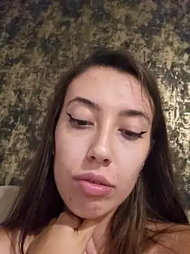 Snapshot of Virgin_Pussy_Horny chatting on 10-09-25, 06:06 Virgin Pussy Horny online show from 10-09-25, 06:06