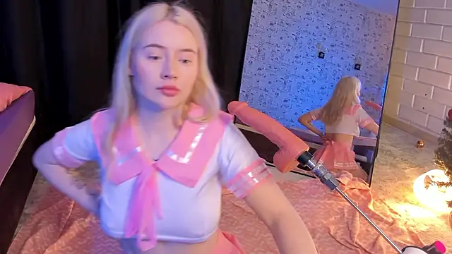 Lillie Berry online show from 02-04-26, 04:51