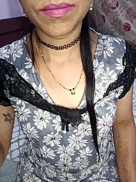 Snapshot of Mysore_Mallika chatting on 10-14-25, 03:02 Mysore Mallika online show from 10-14-25, 03:02