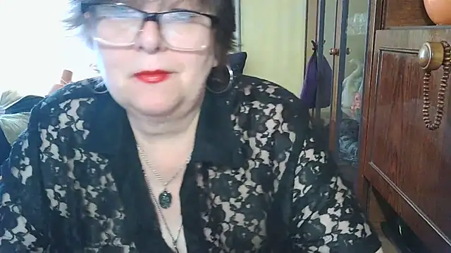 VeronicaGold511 online show from 06-13-26, 08:01