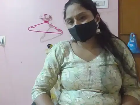 Snapshot of itsabika chatting on 12-14-25, 09:58 itsabika online show from 12-14-25, 09:58