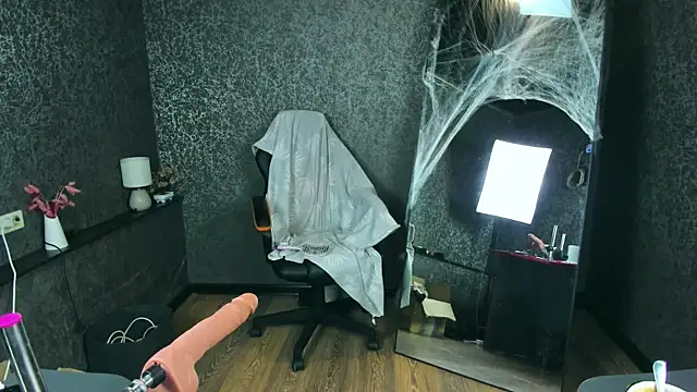 Anjela Botton online show from 04-21-26, 06:01