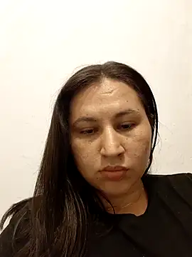 victoriadaniela online show from 04-16-26, 01:50
