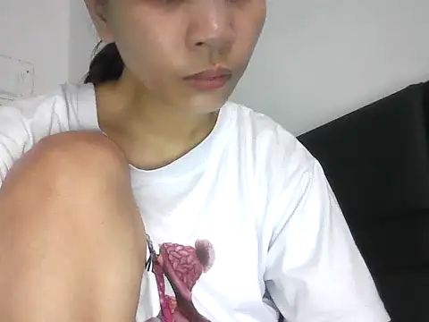 ivyloving4you online show from 10-21-25, 12:33