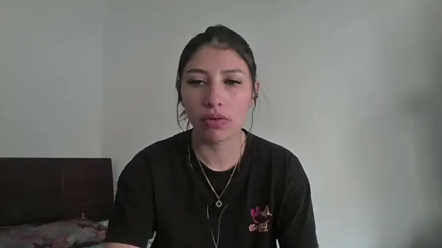 Snapshot of AriaBliss- chatting on 09-29-25, 02:55 AriaBliss- online show from 09-29-25, 02:55