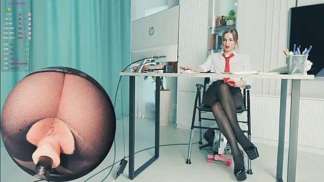 milahouston online show from 11-23-25, 07:19