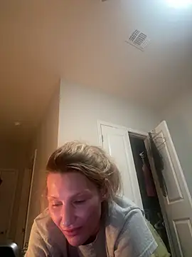 BaddieBossXX2 online show from 07-13-26, 05:21