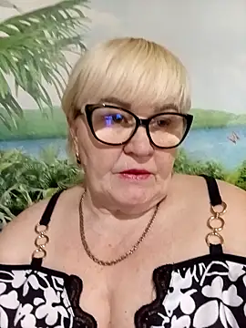 Snapshot of VioletSweet5566 chatting on 04-28-26, 05:23 VioletSweet5566 online show from 04-28-26, 05:23