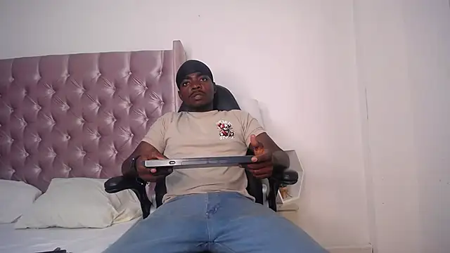 Hiper Hard online show from 10-18-25, 11:49