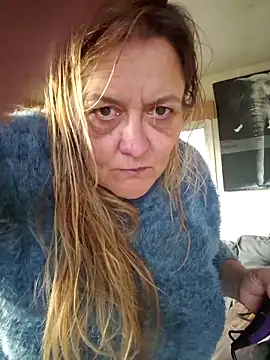 Misspapillon1840 online show from 11-20-25, 07:41