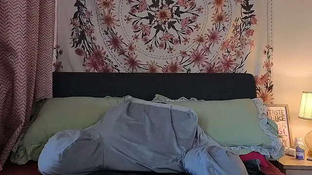 Daisyxoxo  online show from 04-20-26, 08:39