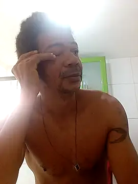 moreno25centimetro online show from 12-20-25, 10:33