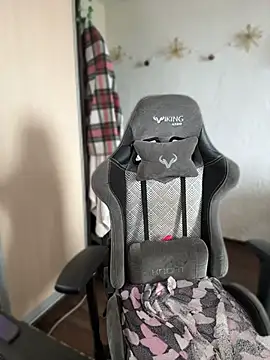 MikssMolly online show from 07-14-26, 04:06