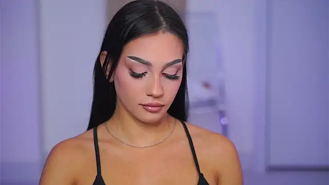 Snapshot of NinaSolenne chatting on 11-28-25, 07:38 NinaSolenne online show from 11-28-25, 07:38