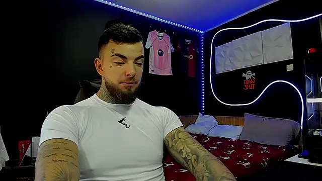 Chrisjordan66 online show from 12-15-25, 07:34