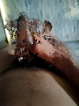 Snapshot of sexy_boy_47 chatting on 12-14-25, 06:08 sexy boy 47 online show from 12-14-25, 06:08