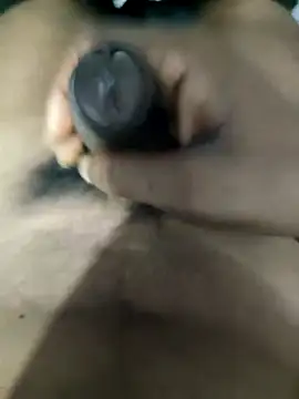 Snapshot of sexy_boy_47 chatting on 12-18-25, 03:40 sexy boy 47 online show from 12-18-25, 03:40