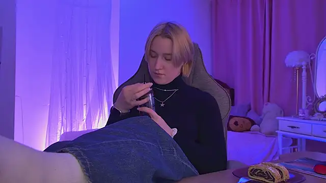 Snapshot of CinBellamy chatting on 02-03-26, 06:11 CinBellamy online show from 02-03-26, 06:11