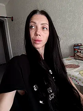 Princessa99885 online show from 05-05-26, 06:21