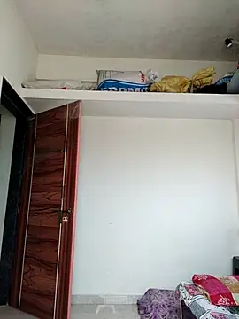 Shivani2002 online show from 03-18-26, 09:12