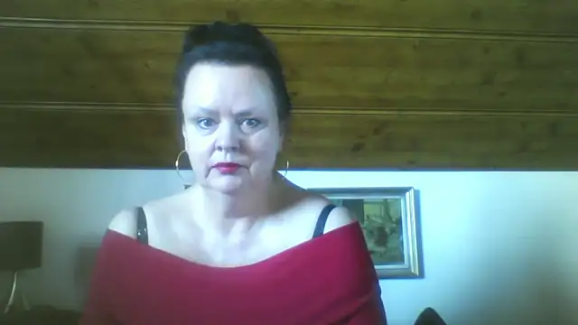 Snapshot of TiffanyMature chatting on 09-23-25, 09:12 TiffanyMature online show from 09-23-25, 09:12