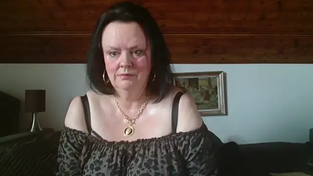 Snapshot of TiffanyMature chatting on 09-30-25, 08:08 TiffanyMature online show from 09-30-25, 08:08