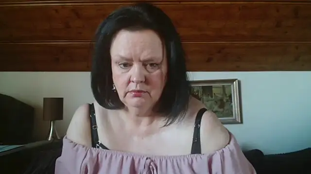 Snapshot of TiffanyMature chatting on 10-03-25, 09:17 TiffanyMature online show from 10-03-25, 09:17